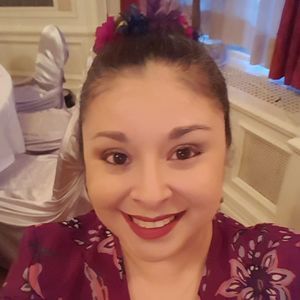 Meet your Posher, Alicia